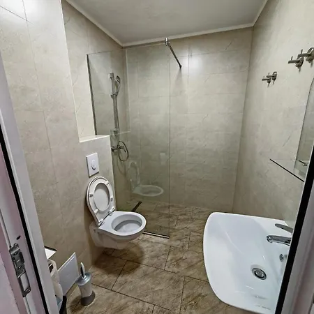 Vila Breezer منزل للإقامة