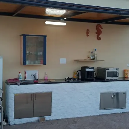 Vila Breezer Homestay *