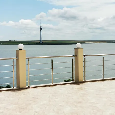 Vila Breezer 데포리노드